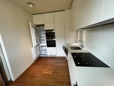 SPLENDIDO APPARTAMENTO - IN ELEGANTE RESIDENZA ALTO STANDING - CENTRO LUGANO - ZONA LAC